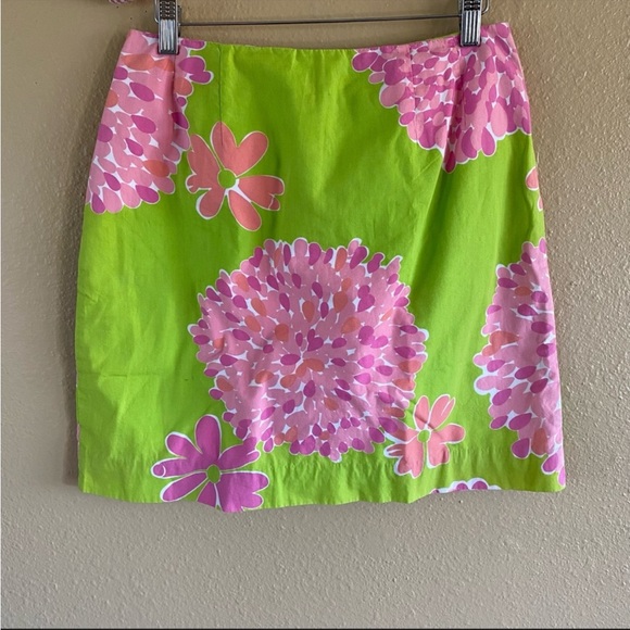 Lilly Pulitzer Pink & Green Floral  lined Skirt 8 - Picture 2 of 4